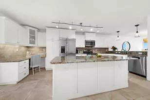 2600 Gulf Dr N, Bradenton Beach, FL 34217 - Photo 8