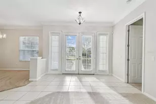 6815 Honeysuckle Trail, Lakewood Ranch, FL 34202 - Photo 4
