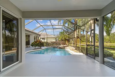 6815 Honeysuckle Trail, Lakewood Ranch, FL 34202 - Photo 36