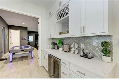 8211 37th Avenue Circle W, Bradenton, FL 34209 - Photo 10
