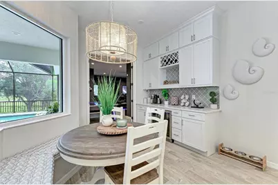 8211 37th Avenue Circle W, Bradenton, FL 34209 - Photo 12
