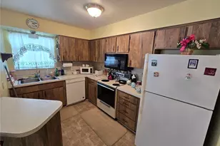 4632 Blossom Blvd, Zephyrhills, FL 33542 - Photo 8