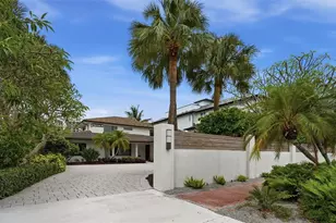 541 S Washington Dr, Sarasota, FL 34236 - Photo 2