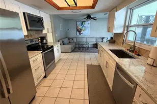 1901 39th St W, Bradenton, FL 34205 - Photo 10
