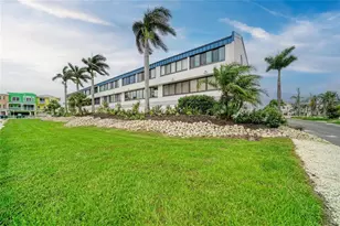 1007 Gulf Dr N, Bradenton Beach, FL 34217 - Photo 58