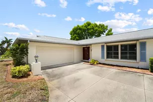 6408 29th Ave W, Bradenton, FL 34209 - Photo 2