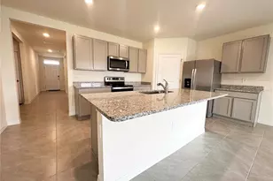 5105 Vecchio Ct, Bradenton, FL 34211 - Photo 4