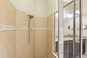 20932 Amanda Oak Ct, Land O Lakes, FL 34638 - Photo 22