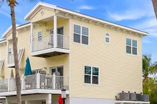 1473 Gulf Dr N, Bradenton Beach, FL 34217 - Photo 2