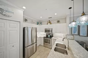 1473 Gulf Dr N, Bradenton Beach, FL 34217 - Photo 16