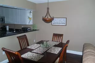 7461 W Country Club Dr N, Sarasota, FL 34243 - Photo 12