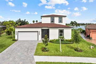 9225 Raes Creek Pl, Palmetto, FL 34221 - Photo 6