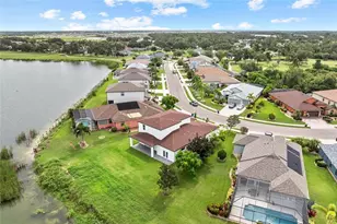 9225 Raes Creek Pl, Palmetto, FL 34221 - Photo 2