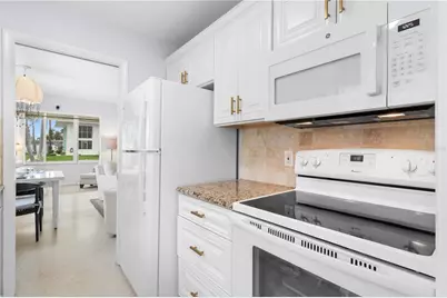 5400 Gulf Drive #18, Holmes Beach, FL 34217 - Photo 40