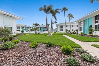 5400 Gulf Drive #18, Holmes Beach, FL 34217 - Photo 18