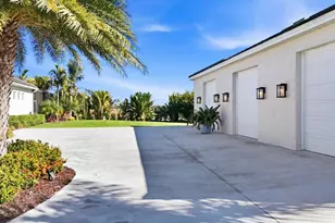 3467 Compound Ct, Sarasota, FL 34240 - Photo 16