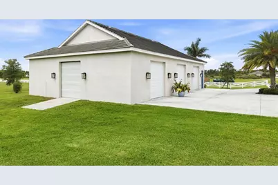 3467 Compound Court, Sarasota, FL 34240 - Photo 6