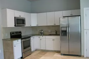 2009 Cocoanut Ave, Sarasota, FL 34234 - Photo 2