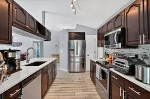 1881 Summer Walk Cir, Sarasota, FL 34232 - Photo 16