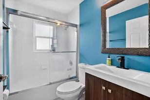 1881 Summer Walk Cir, Sarasota, FL 34232 - Photo 20