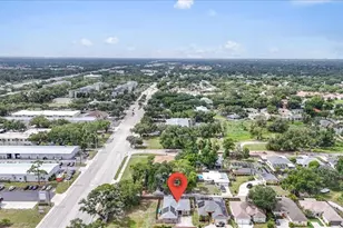 1881 Summer Walk Cir, Sarasota, FL 34232 - Photo 44