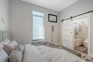 1899 Vamo Way, Sarasota, FL 34231 - Photo 28