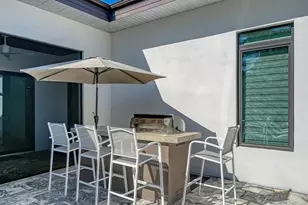 1899 Vamo Way, Sarasota, FL 34231 - Photo 44