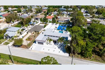 1899 Vamo Way, Sarasota, FL 34231 - Photo 58