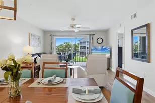 9320 Clubside Cir, Sarasota, FL 34238 - Photo 16