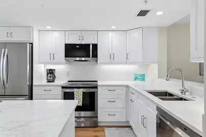 9320 Clubside Circle #2209, Sarasota, FL 34238 - Photo 10