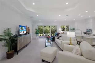 2493 Paradise Plum Dr, Sarasota, FL 34240 - Photo 8