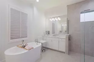 2493 Paradise Plum Dr, Sarasota, FL 34240 - Photo 20