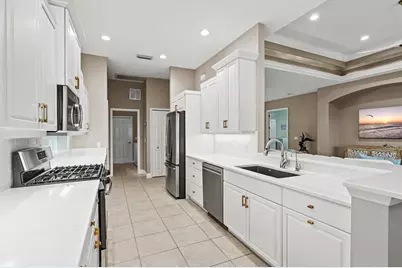 9144 Willow Brook Drive, Sarasota, FL 34238 - Photo 4