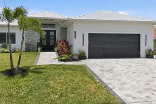 15610 Staunton Cir, Port Charlotte, FL 33981 - Photo 4
