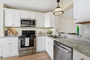 4550 Pinebrook Cir, Bradenton, FL 34209 - Photo 2