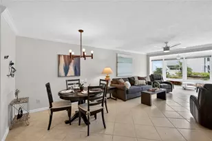 1128 W Peppertree Ln, Sarasota, FL 34242 - Photo 4