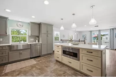 2811 Avenue C, Holmes Beach, FL 34217 - Photo 12