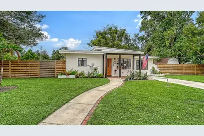 1301 6th Street W, Palmetto, FL 34221 - Photo 2