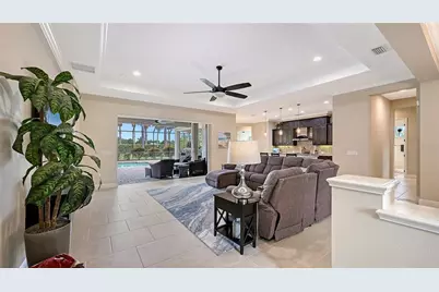 8215 Larkspur Circle, Sarasota, FL 34241 - Photo 4