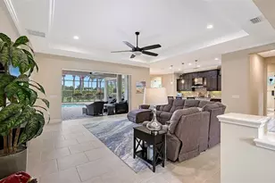 8215 Larkspur Cir, Sarasota, FL 34241 - Photo 4