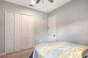 8215 Larkspur Cir, Sarasota, FL 34241 - Photo 28
