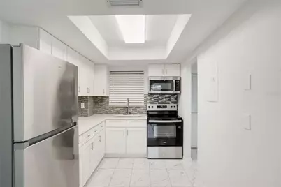 4013 Lake Bayshore Dr #107, Bradenton, FL 34205 - Photo 10