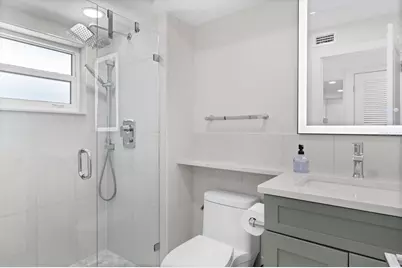 800 Benjamin Franklin Drive #505, Sarasota, FL 34236 - Photo 16