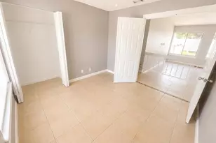 17 S Flag Dr, Kissimmee, FL 34759 - Photo 10