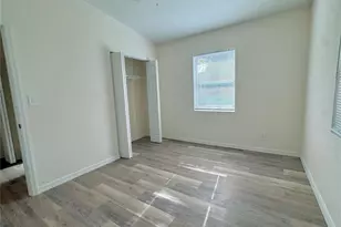 9805 N Myrtle St, Tampa, FL 33617 - Photo 6