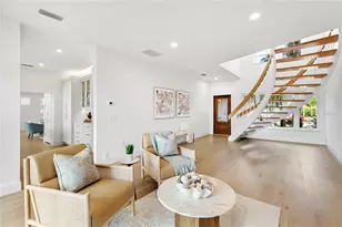 330 W Bay Dr, Venice, FL 34285 - Photo 22