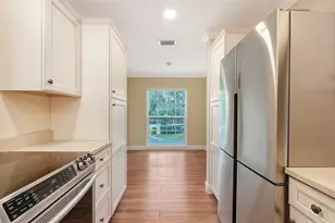 4489 Longmeadow, Sarasota, FL 34235 - Photo 10