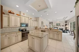7718 Silver Bell Dr, Sarasota, FL 34241 - Photo 18