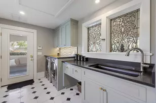 1829 Bougainvillea St, Sarasota, FL 34239 - Photo 16
