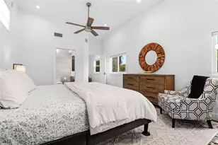 2480 Alameda Avenue, Sarasota, FL 34234 - Photo 28